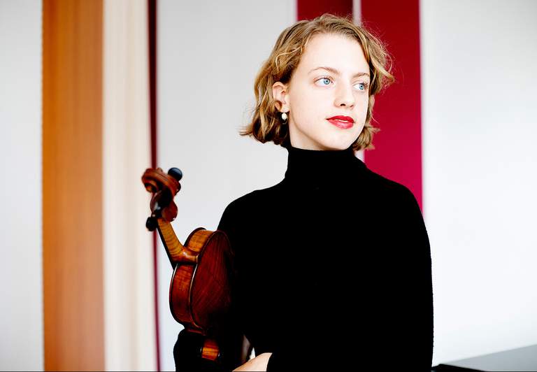Alva Holm_1200x832.jpg