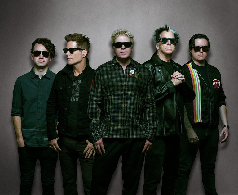 The band The Offspring