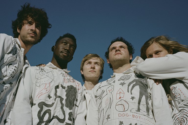 A photo of the band Thumpasaurus.
