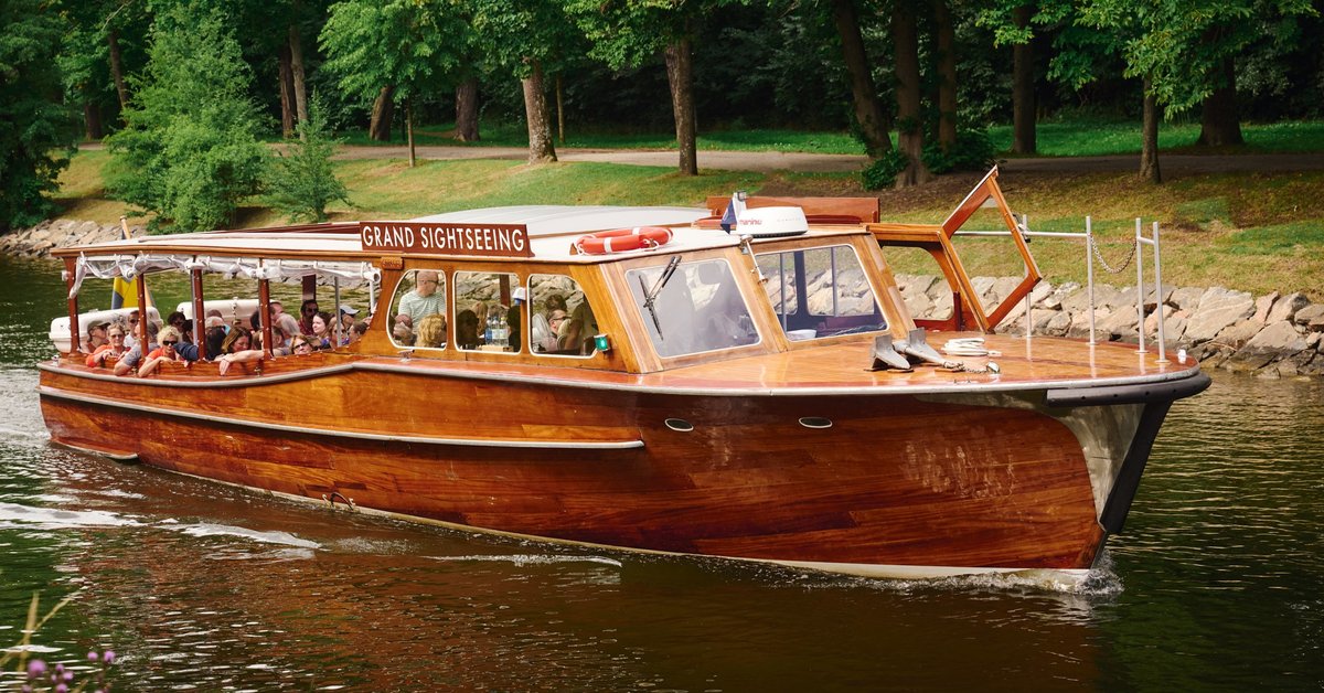 Archipelago Tour by Classic Wooden Boat