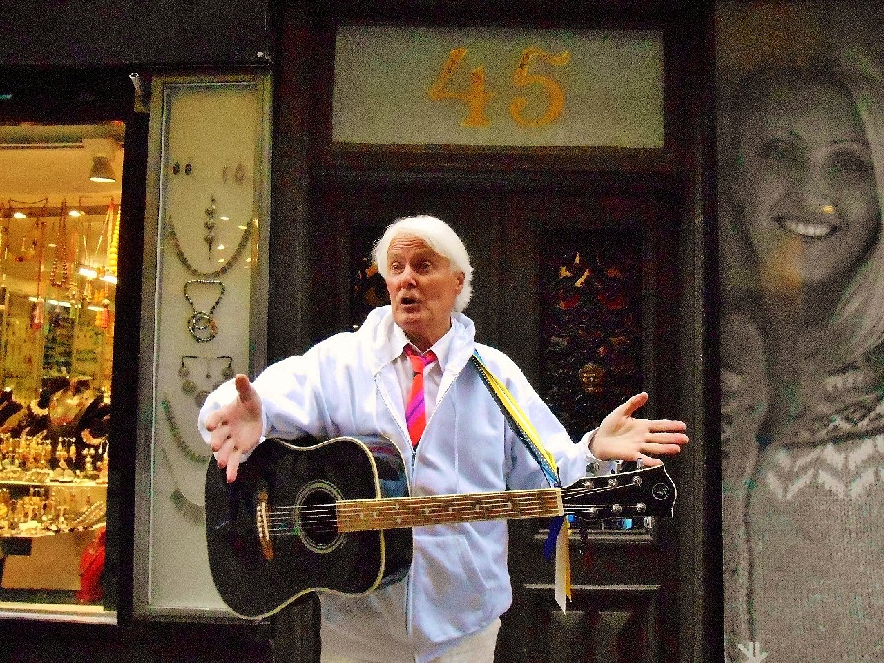 Bellman Walking & Singing Tour with Sture in Gamla Stan