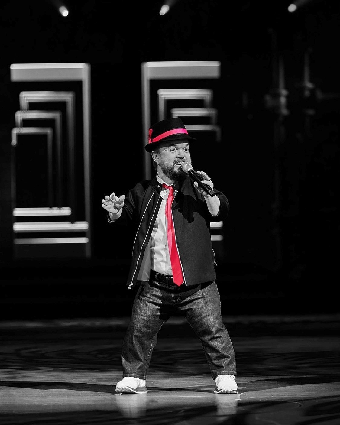 Brad Williams: Tall Tales Tour