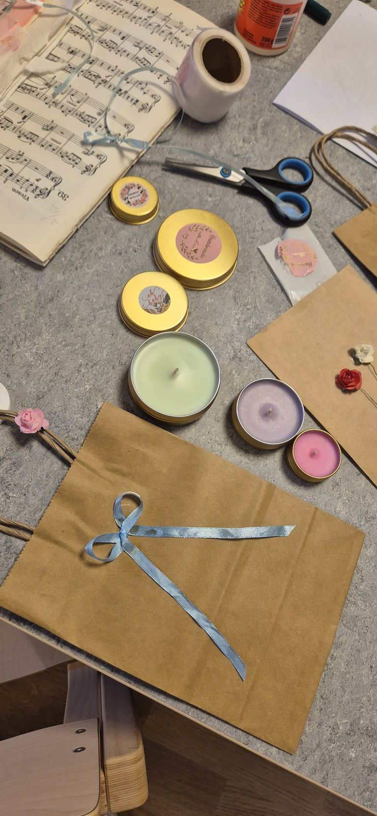 Creative workshop in candle making