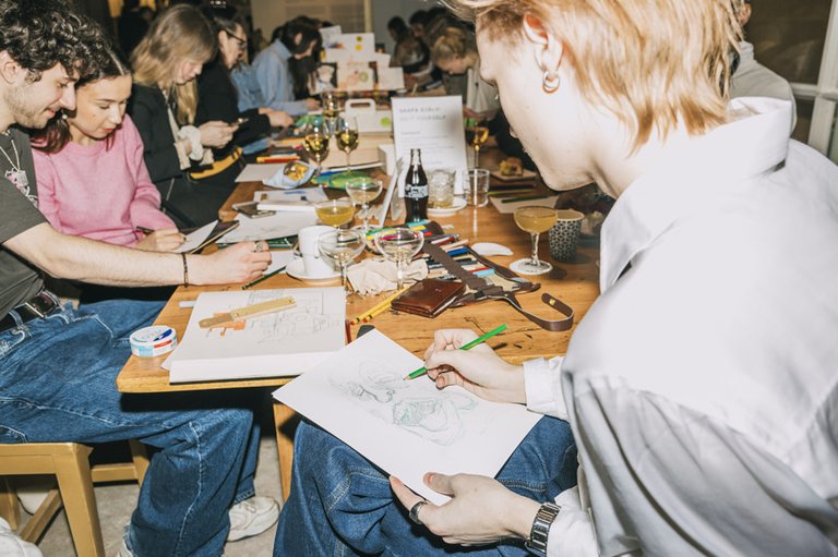 Drink & Draw