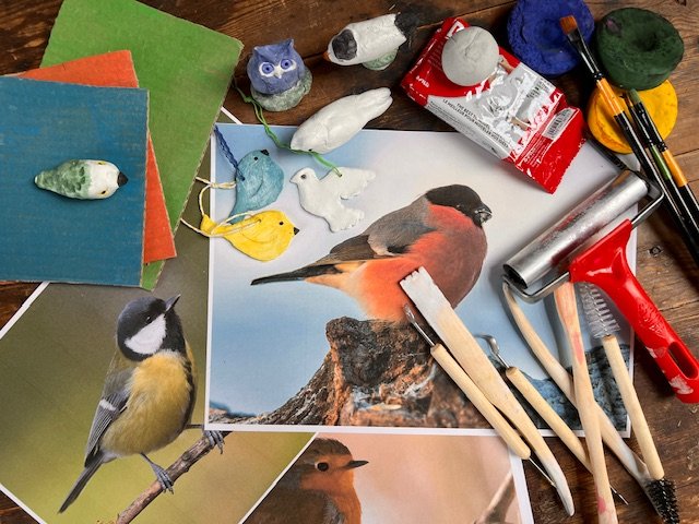 Pippi på fåglar Påsklovsverkstad 2026..JPG