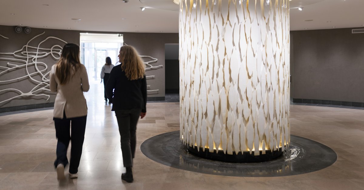 Guided tours of the art in the Riksdag (in Swedish)