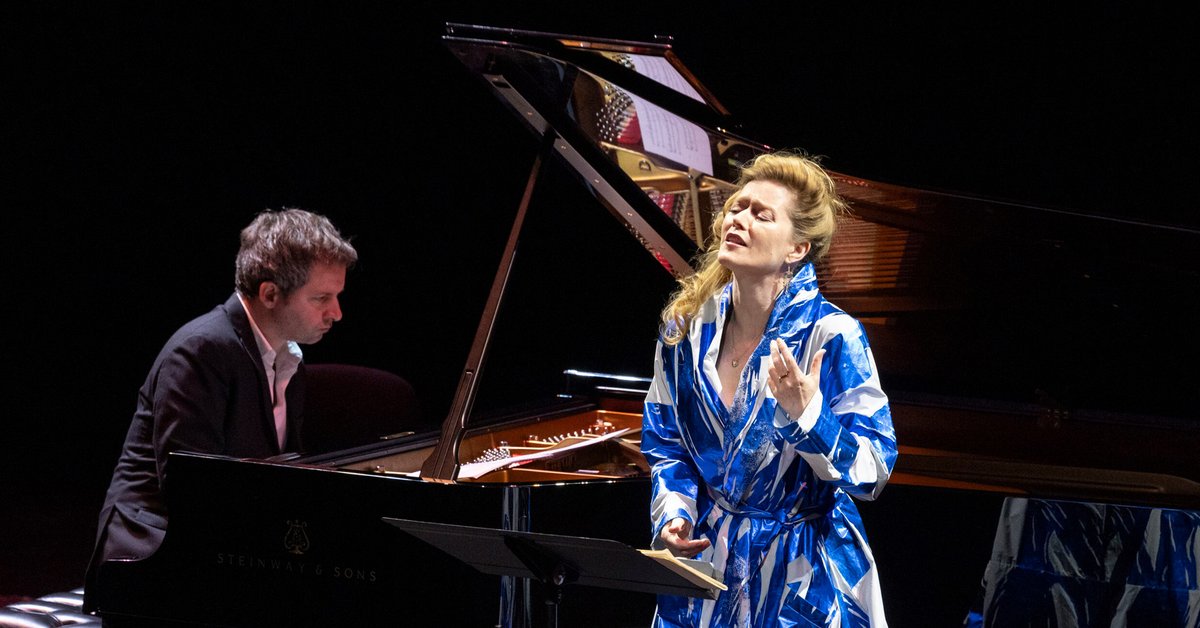 Hannigan Sings Messaien & Zorn