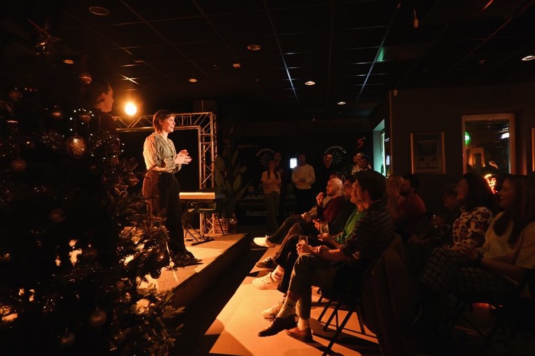 Improv Comedy Show with Lilla Improteatern in Södermalm