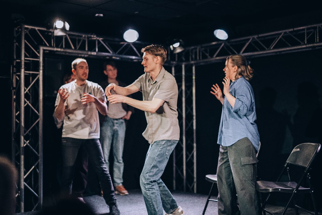 Improv comedy show with Lilla improteatern STHLM