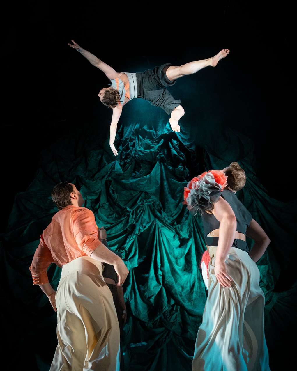 In Praise of Shadows_4_5.jpg