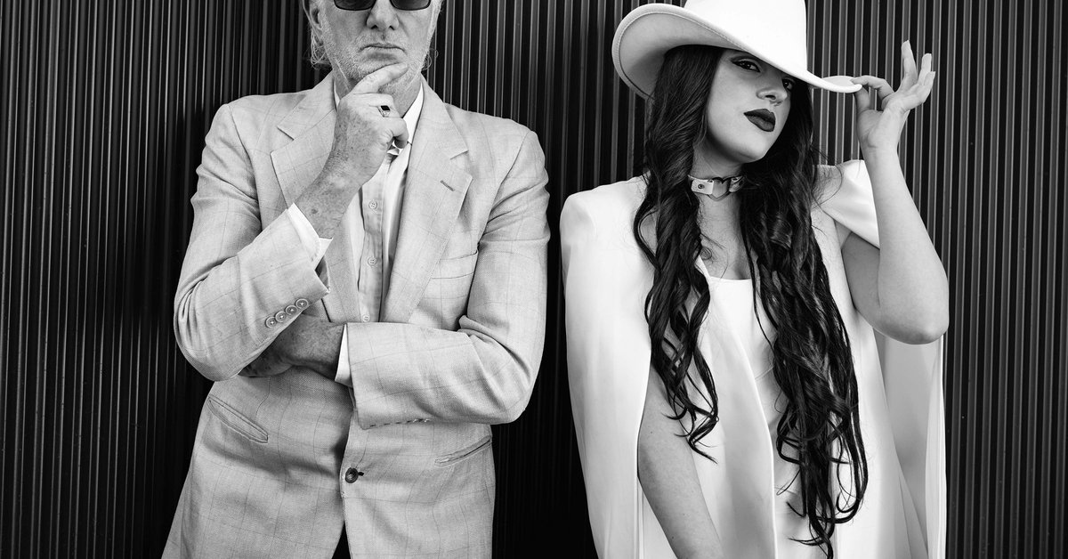 Mick Harvey & Amanda Acevedo