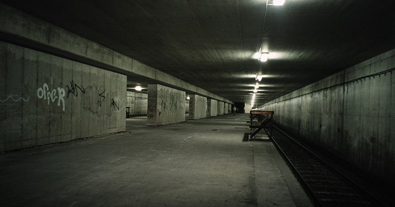 Murder mystery game "Hidden Tracks"