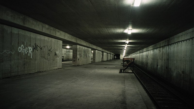Murder mystery game "Hidden Tracks"