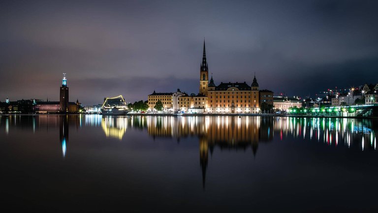 Stockholm by night