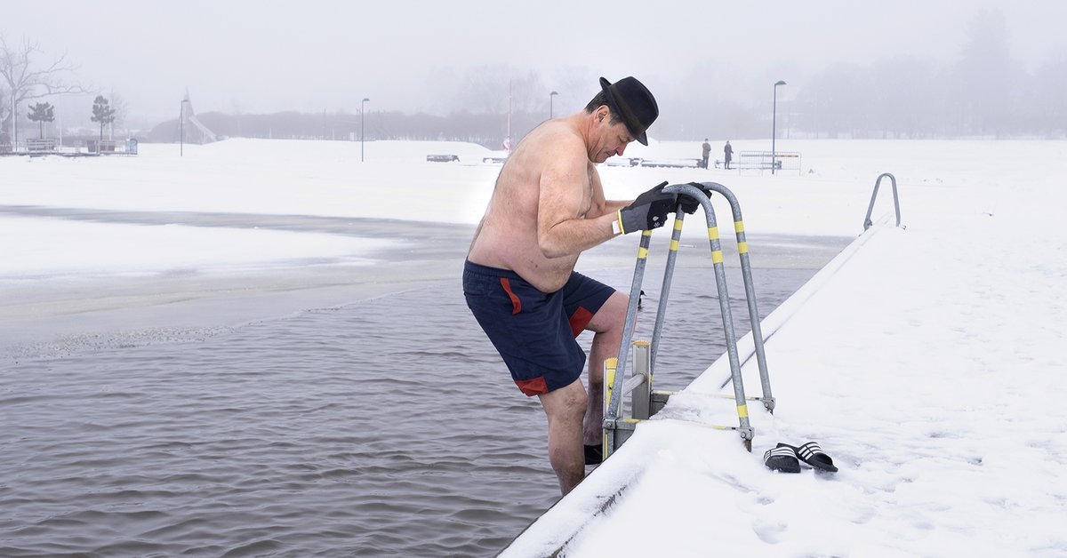 On Screen @ The Node: Floating & Winter Dip by Kicki Lundgren