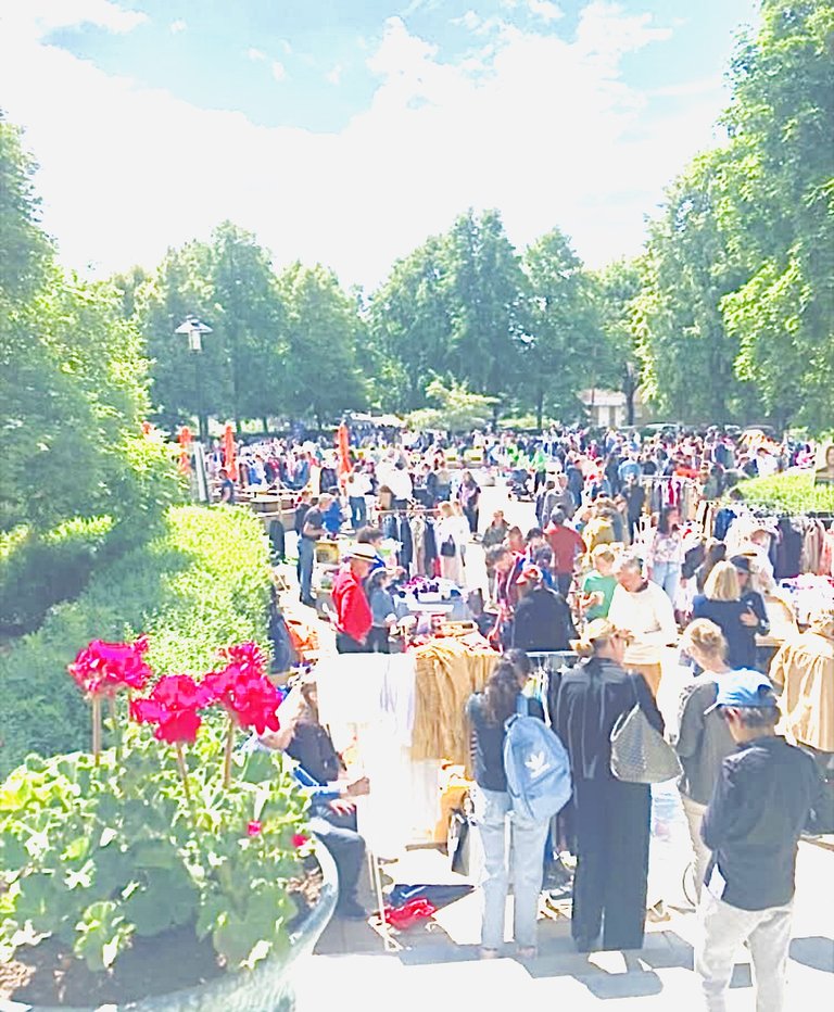 Råsunda Street flea market