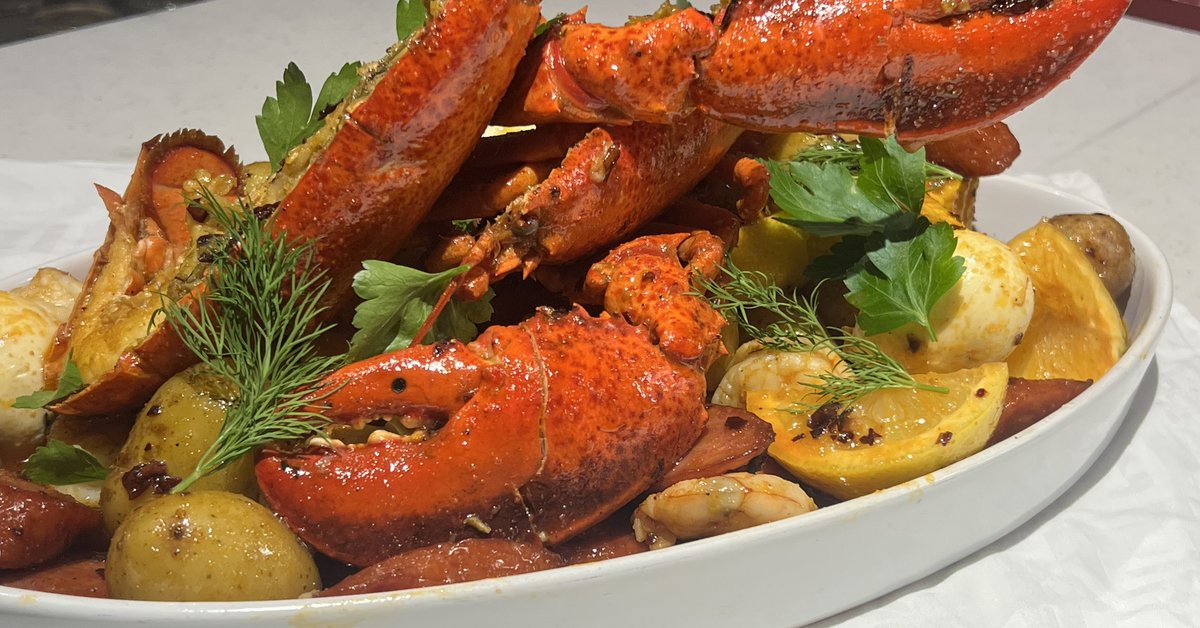 Seafood Boil at Skärholmens Gård