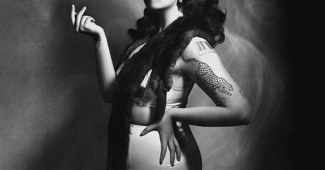 Selena Mersey: Bisexuelle