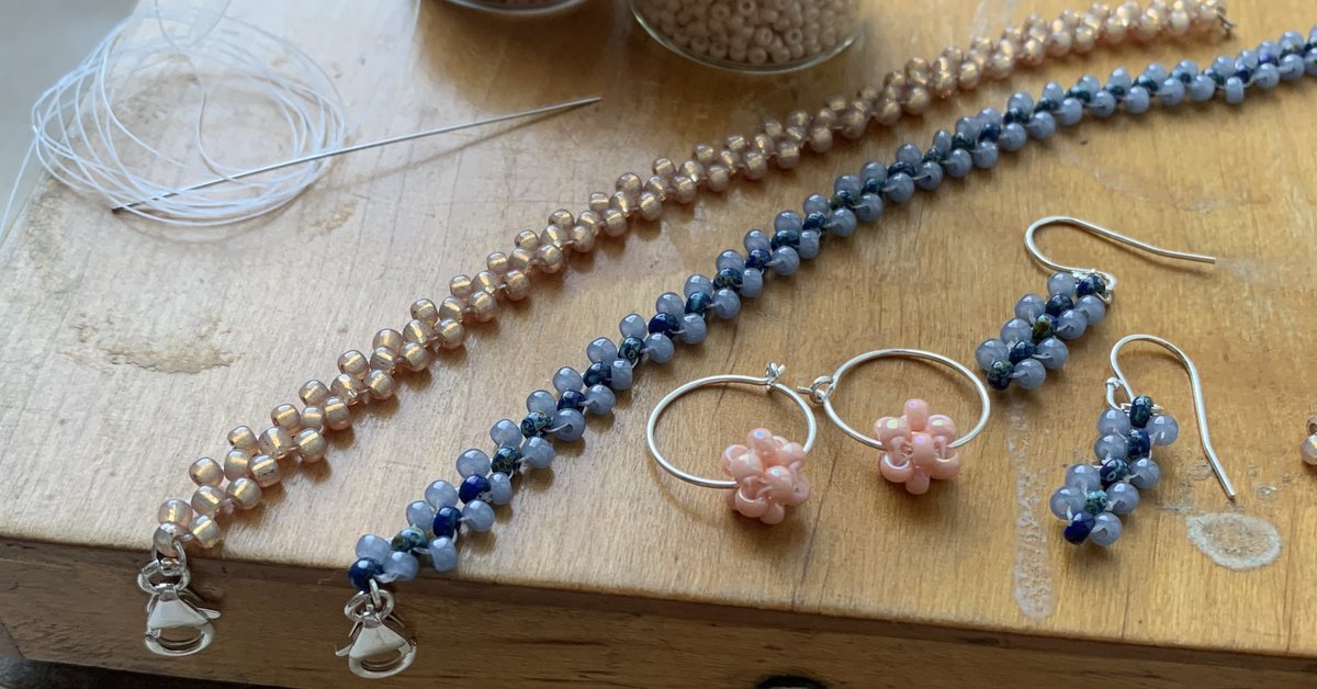 Sew a piece of beaded jewelry with Elin