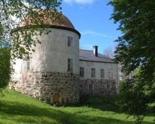 Penningby castle in sunlight.