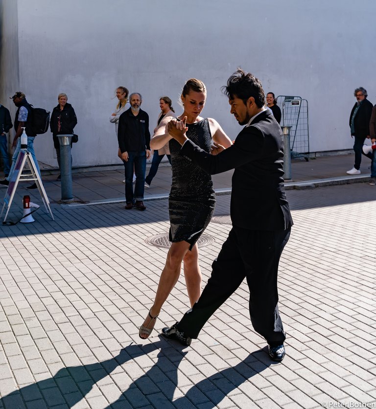 Tango at Sergels Torg