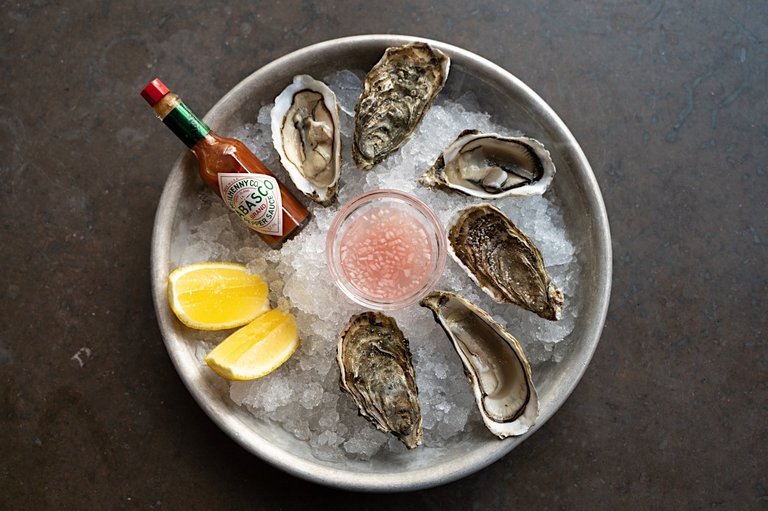 The Oyster Days at Riche