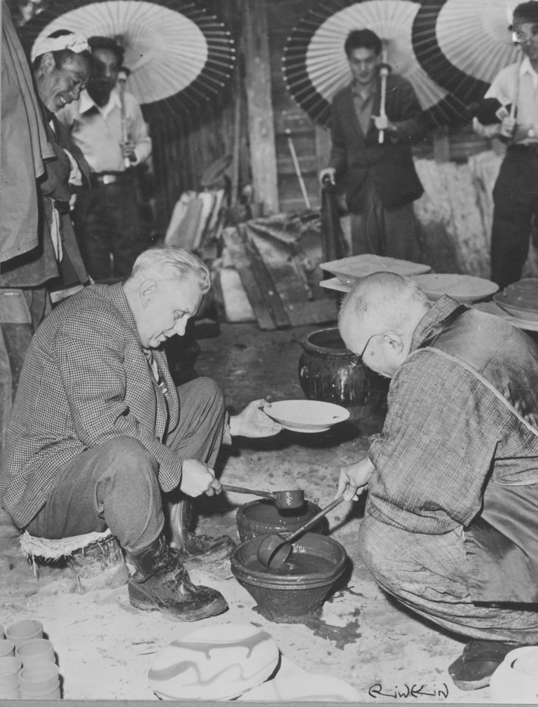 Wilhelm Kåge's trip to Japan in 1956.