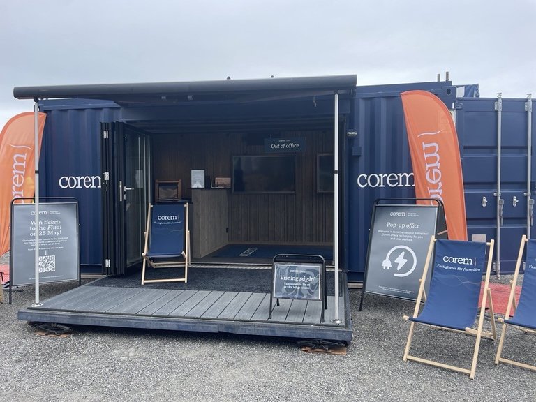 WIN TICKETS TO THE ICE HOCKEY FINALS AT COREMS POP-UP OFFICE!